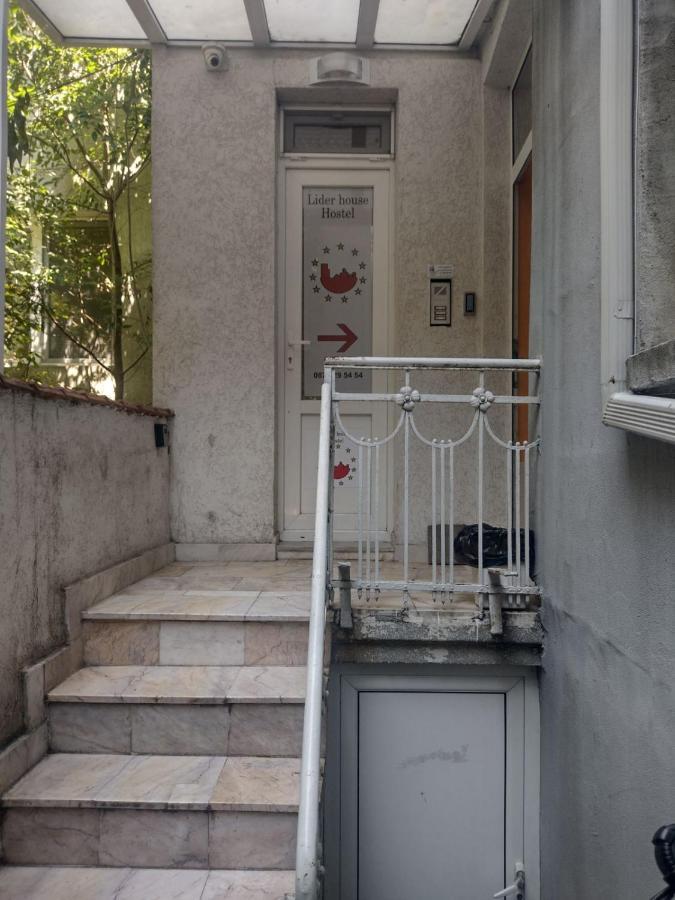 Лидер Хаус Хостел Varna Dış mekan fotoğraf